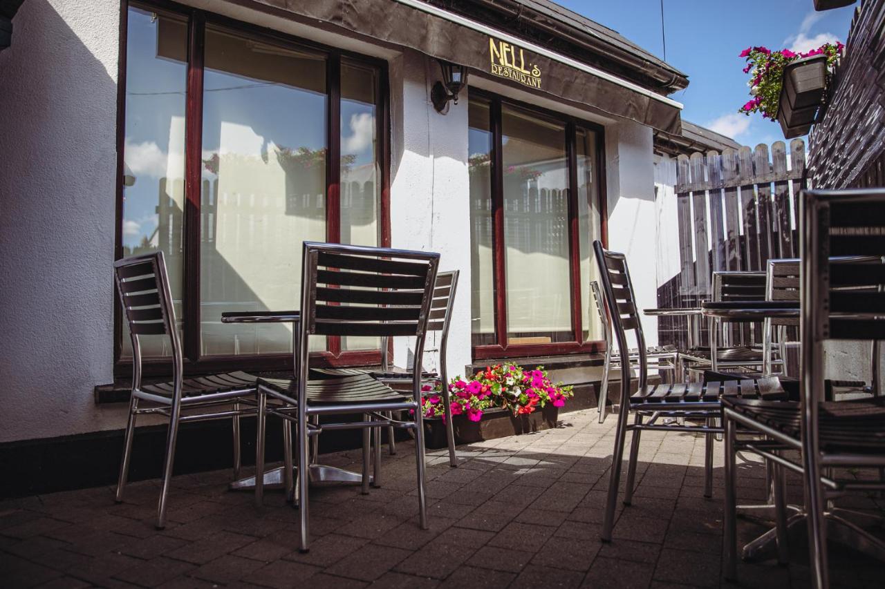 בלארני Muskerry Arms Bar And B&B מראה חיצוני תמונה