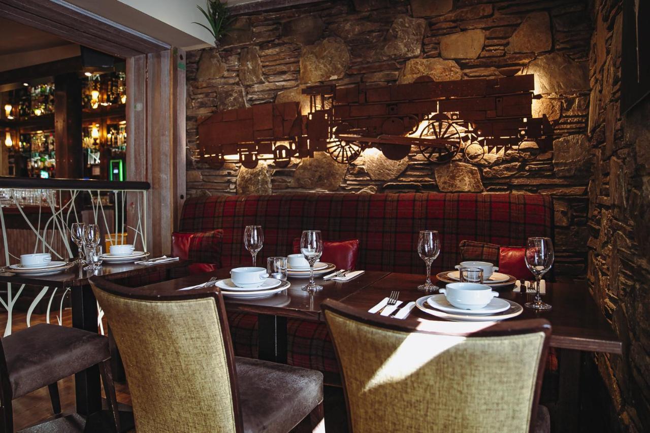 בלארני Muskerry Arms Bar And B&B מראה חיצוני תמונה