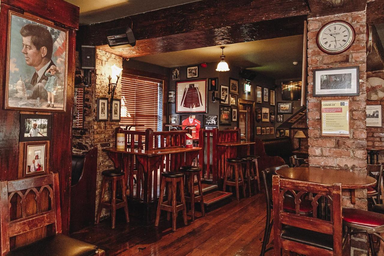 בלארני Muskerry Arms Bar And B&B מראה חיצוני תמונה
