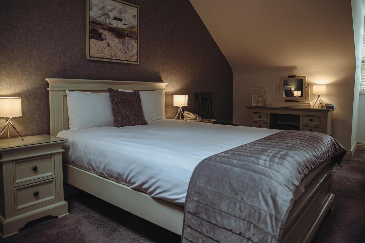 בלארני Muskerry Arms Bar And B&B מראה חיצוני תמונה