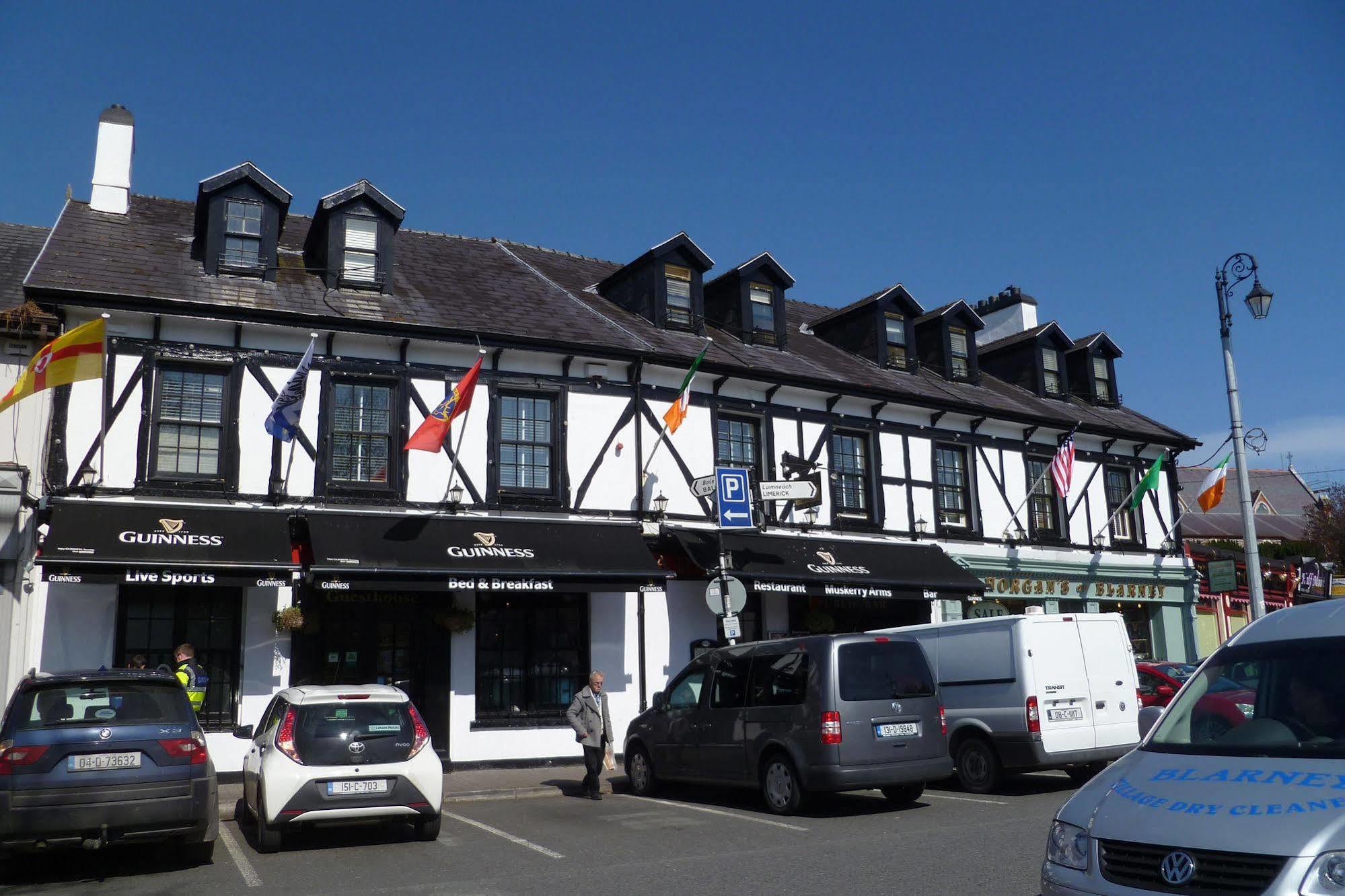 בלארני Muskerry Arms Bar And B&B מראה חיצוני תמונה